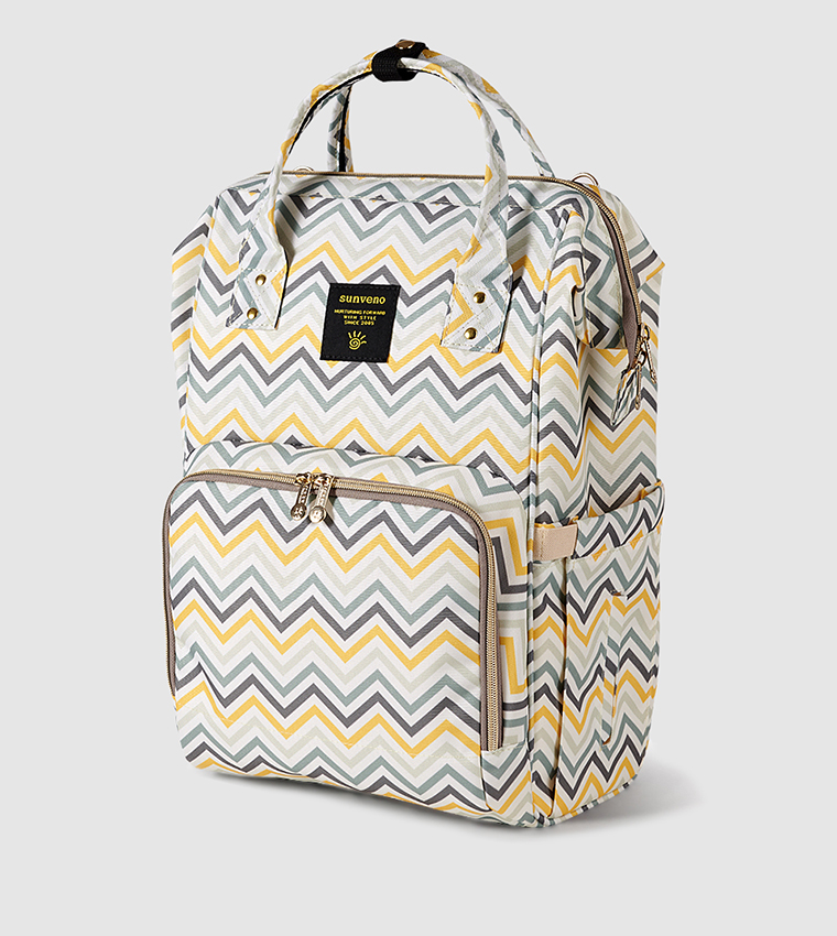 حقيبة حفاضات بطبعة  