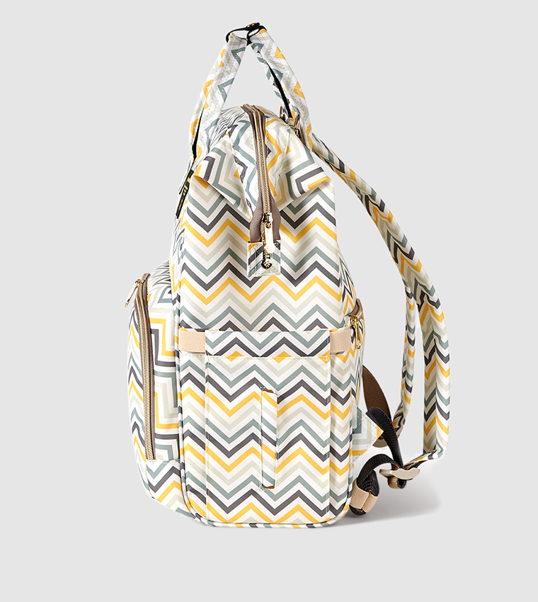 حقيبة حفاضات بطبعة  