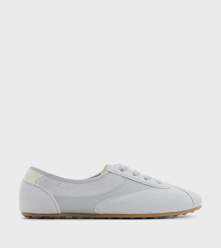 SOFIYA Round Toe Lace-Up Sneakers