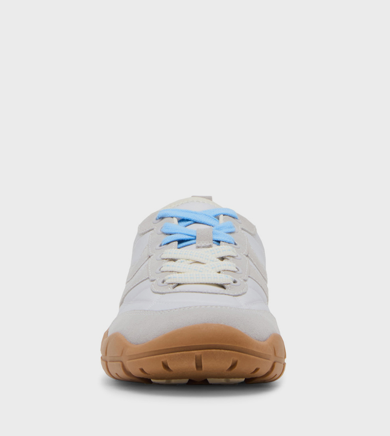 سنيكرز هولاند برباط