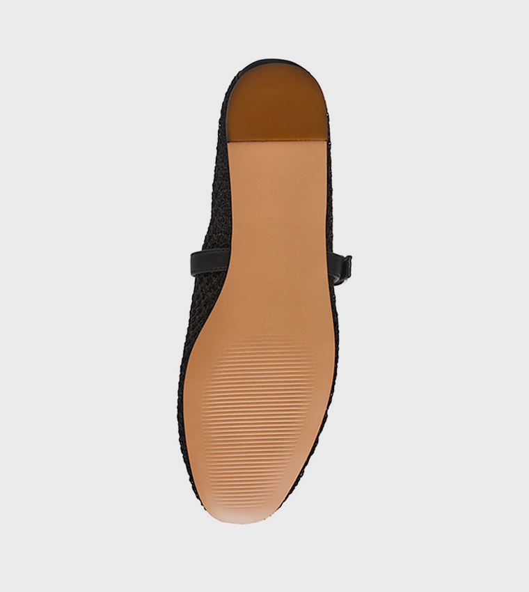 حذاء ماري جين شبكي 