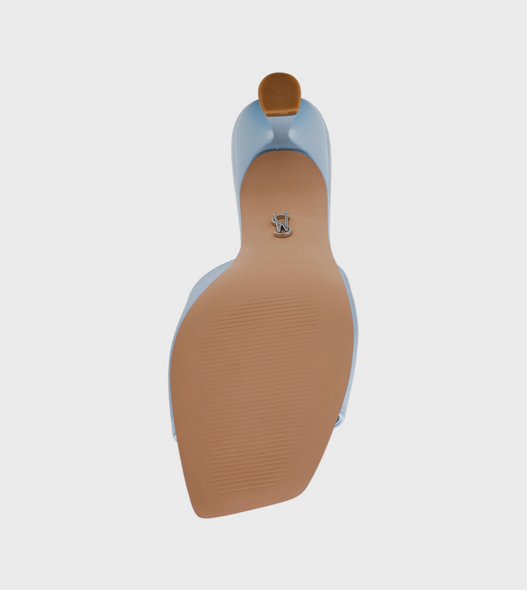 IVIE Square Toe Heeled Sandals