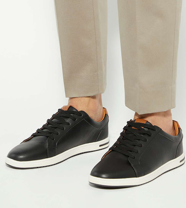 TEZZY Round Toe Lace-Up Sneakers