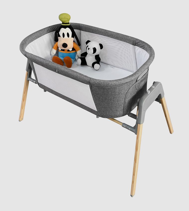 3 in 1 Baby Rocker Bassinet/ Infant Crib with Mosquito Net