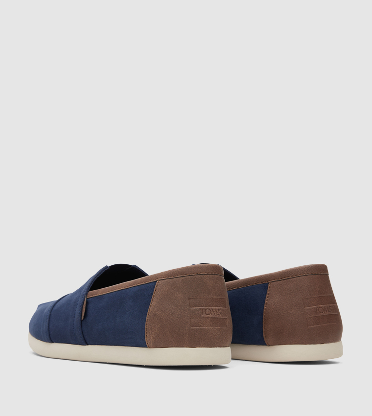 حذاء منسوج سليب اون