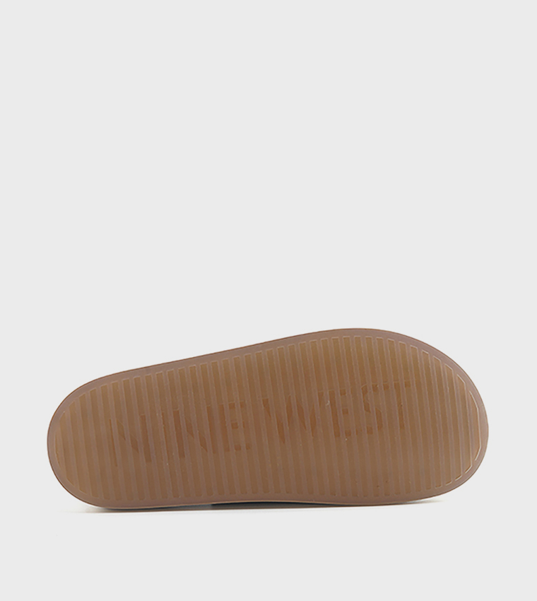 صندل نسائي بلاتفورم 