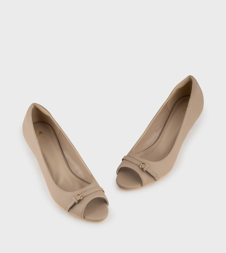 Buckle Detail Peep-Toe Pumps