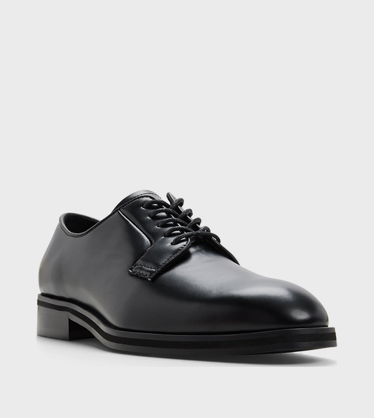 WHITTIER Solid Lace-Up Shoes