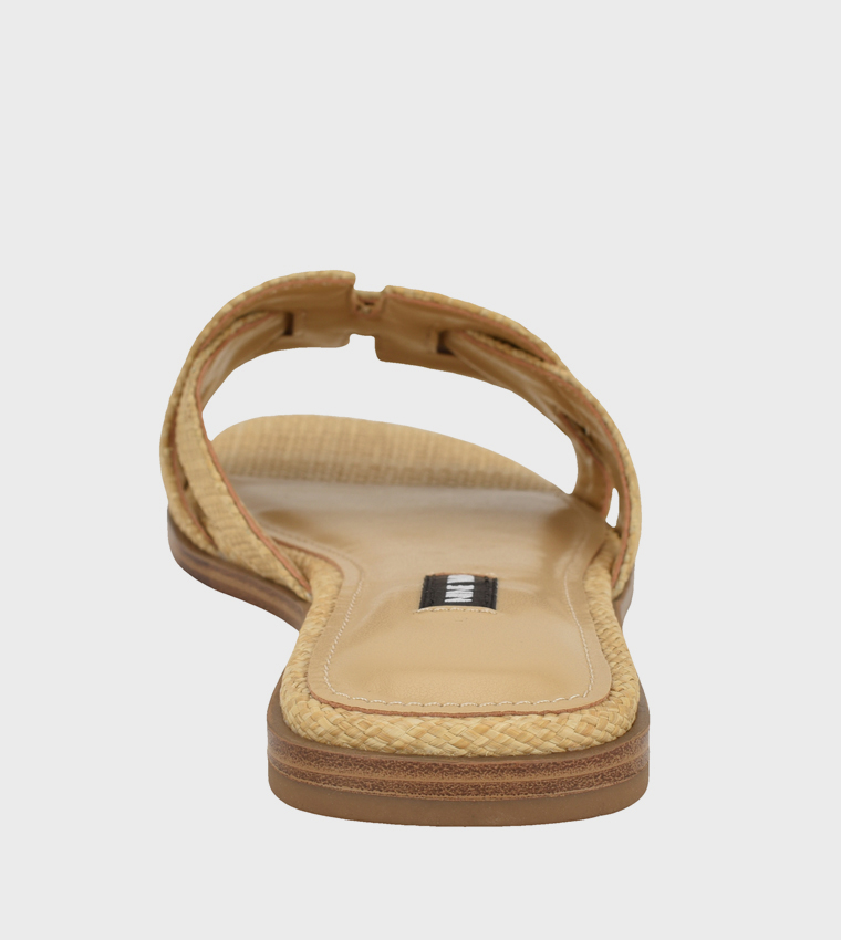 ناين وست  الصنادل المسطحة - لحمي Flat Sandals