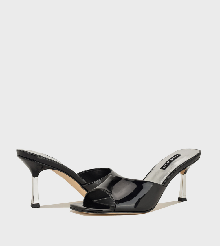 صندل نسائي لاميل بكعب ومقدمة مربعة