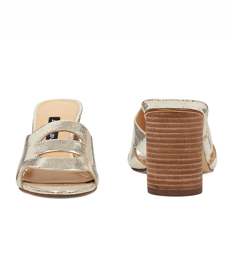 Wnnevaehss20Gold Leather Sandals