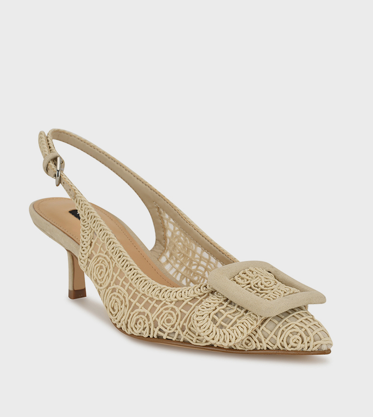 حذاء بحزام خلفي ومقدمة مدببة