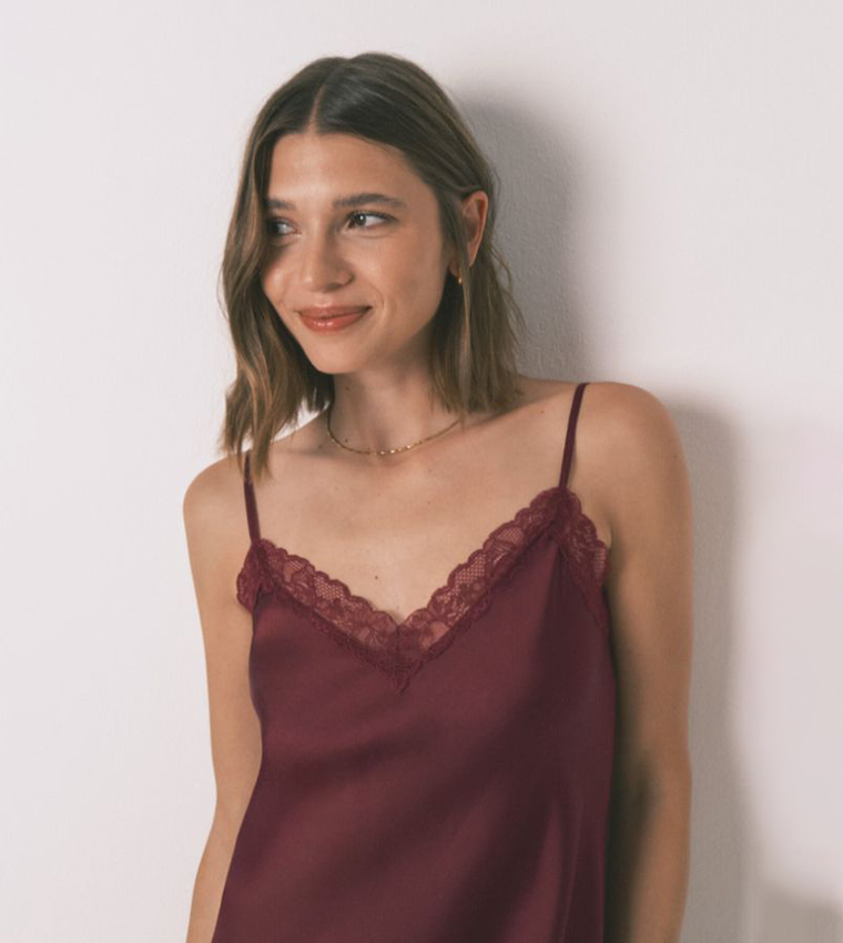 قميص نوم ميدي دانتيل