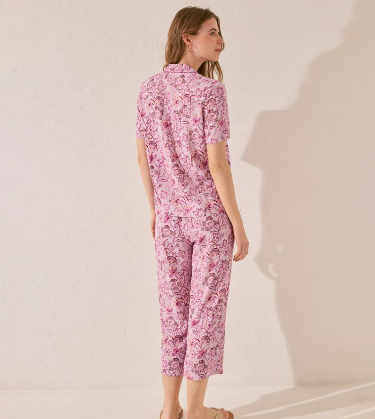 طقم بيجاما فيسكوز كابري بأكمام قصيرة وطبعة 