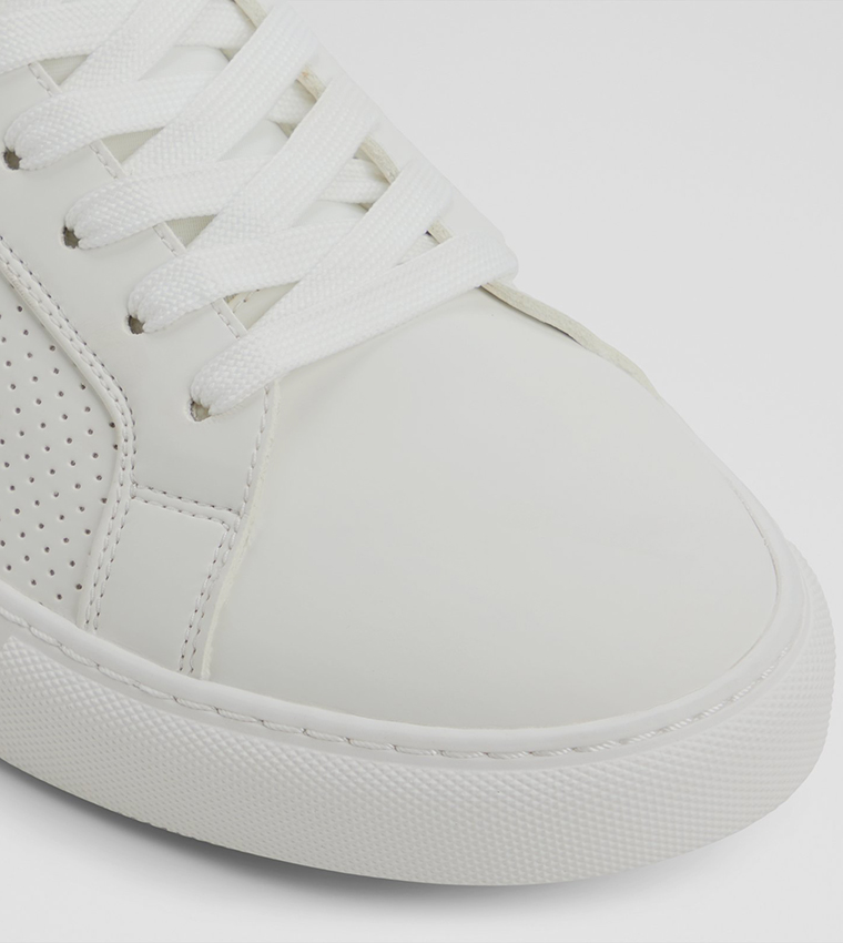 XAVIER Solid Lace-Up Sneakers