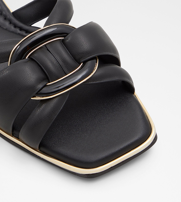 YESENIA Accessory Detail Flat Sandals