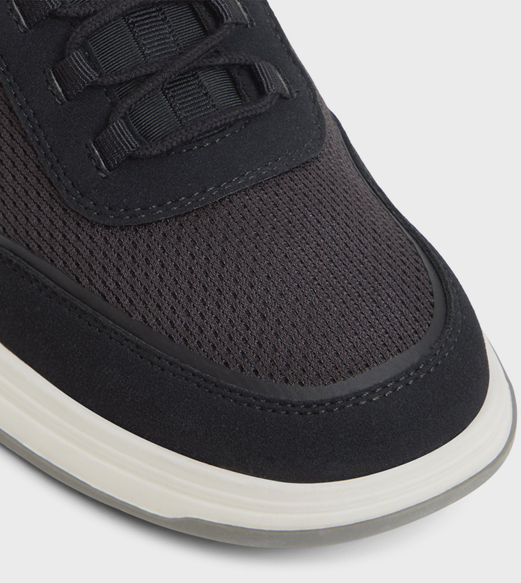 ZAVIER Lace-Up Sneakers