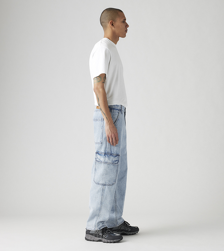 568™ Straight Fit Cargo Jeans