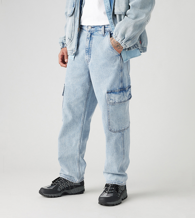 568™ Straight Fit Cargo Jeans