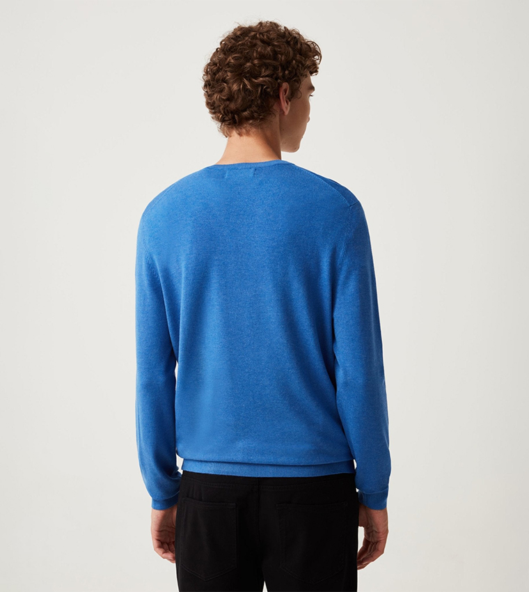 Solid V-Neck Knitted Pullover