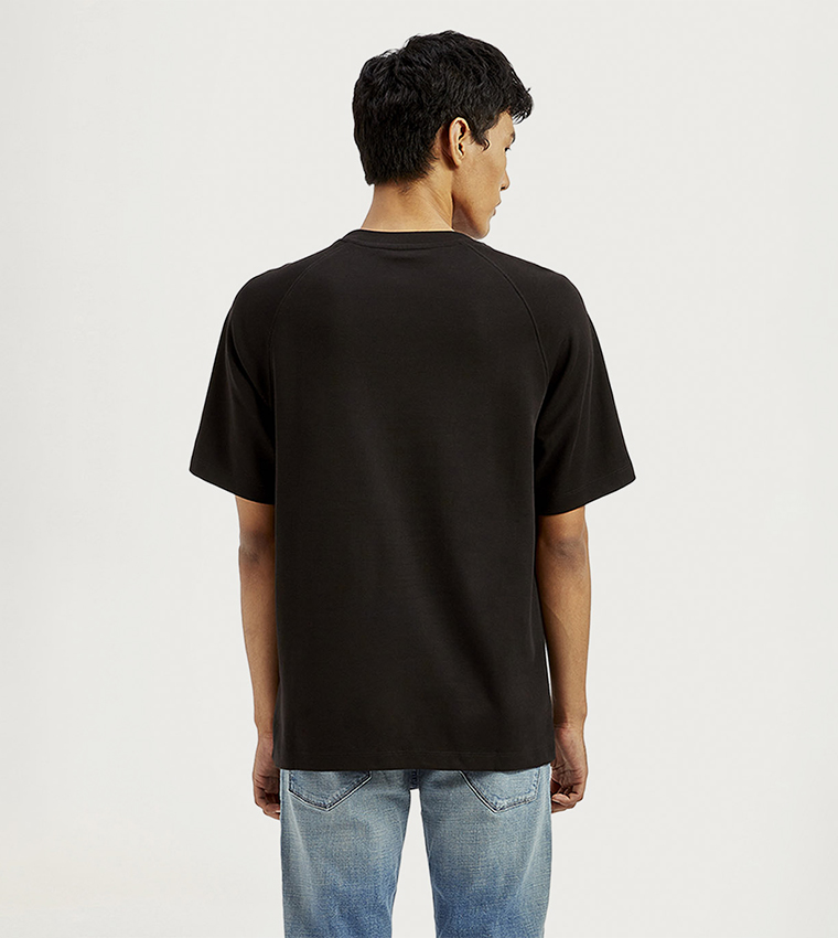 Pocket Detail Crew Neck T-Shirt