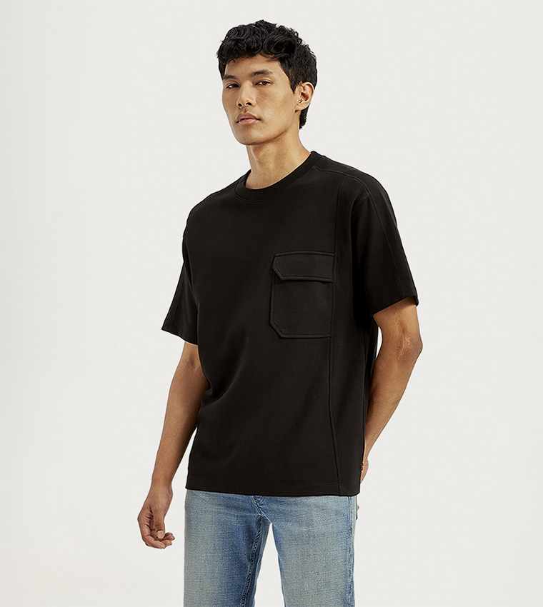 Pocket Detail Crew Neck T-Shirt