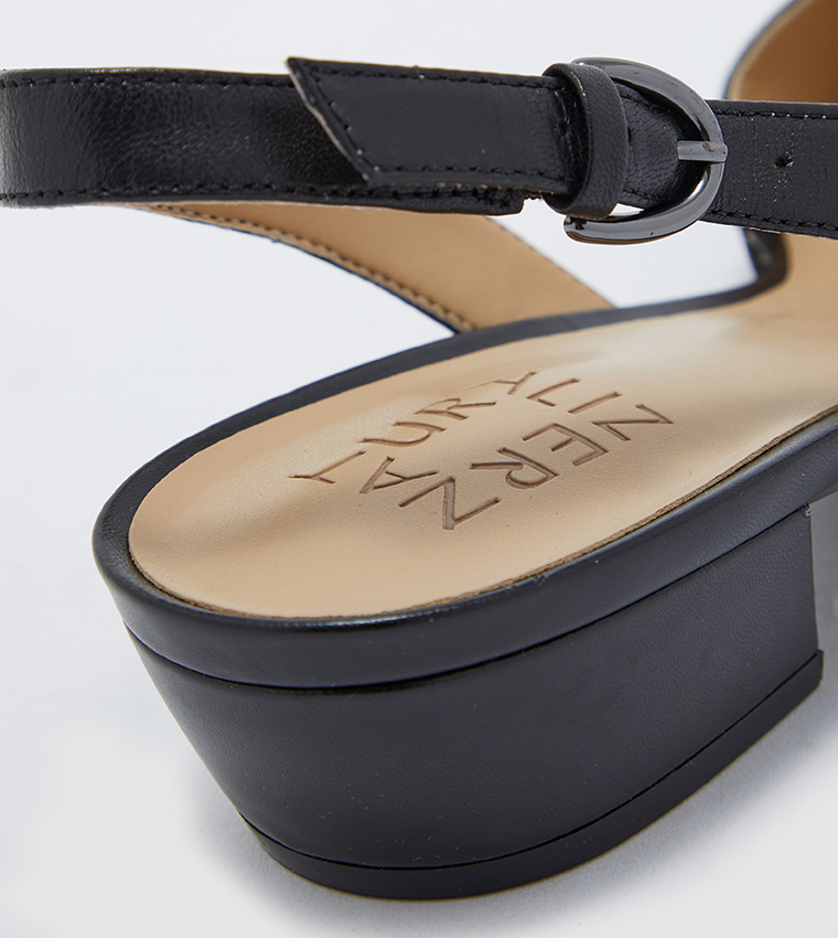 Naturalizer banks black on sale