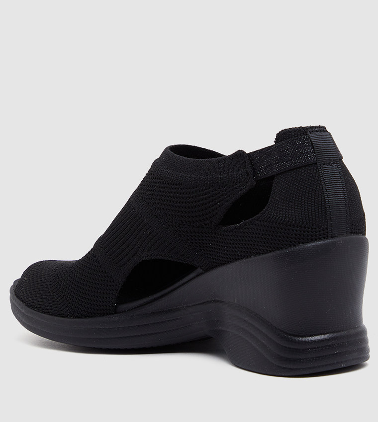 bzees charm peep toe