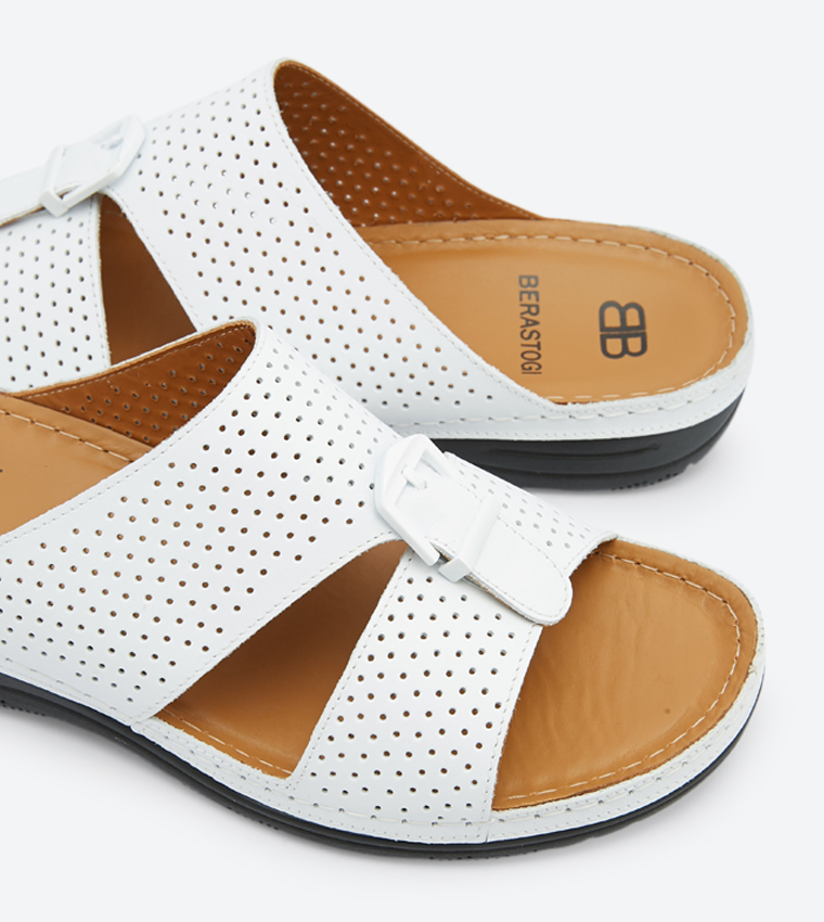 Open Back Buckle Closure Round Toe Slides - White