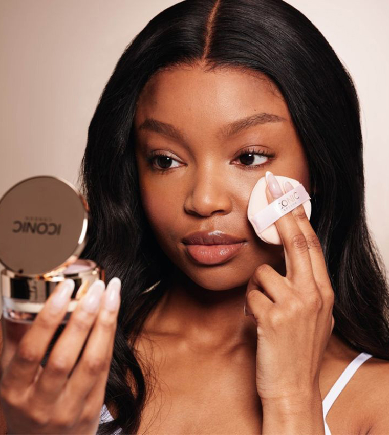 Iconic London Velvet Blur Translucent Setting Powder, 10g