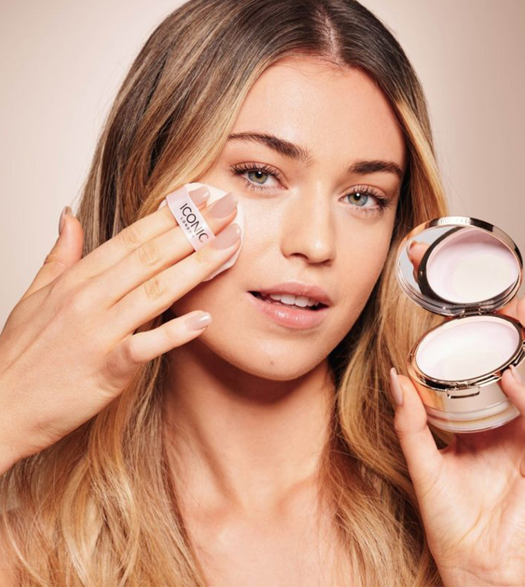 Iconic London Velvet Blur Translucent Setting Powder, 10g