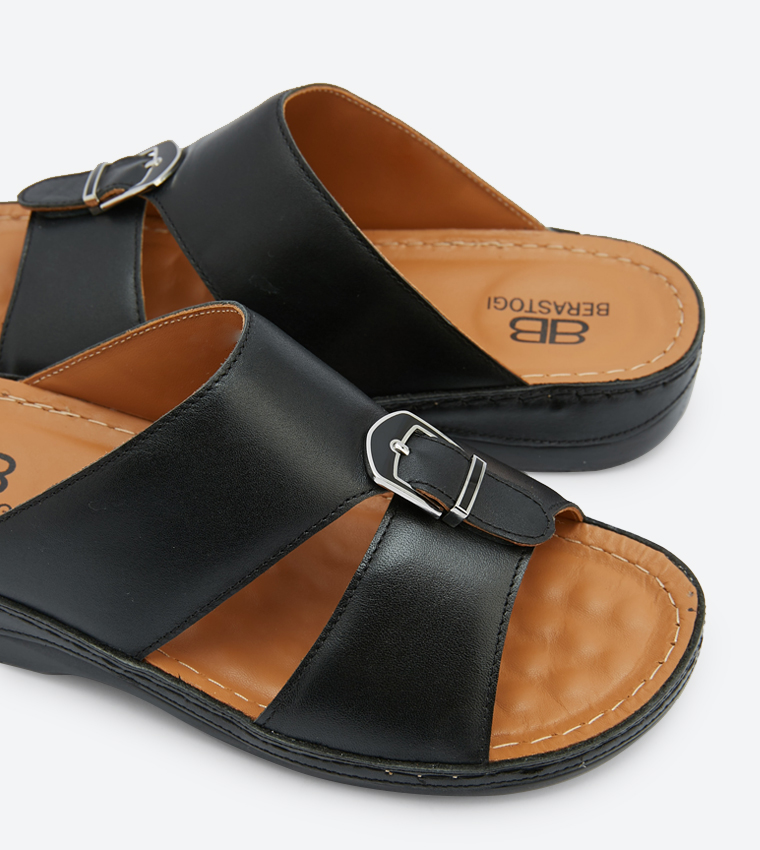 Round Toe Buckle Closure Slipper - Black