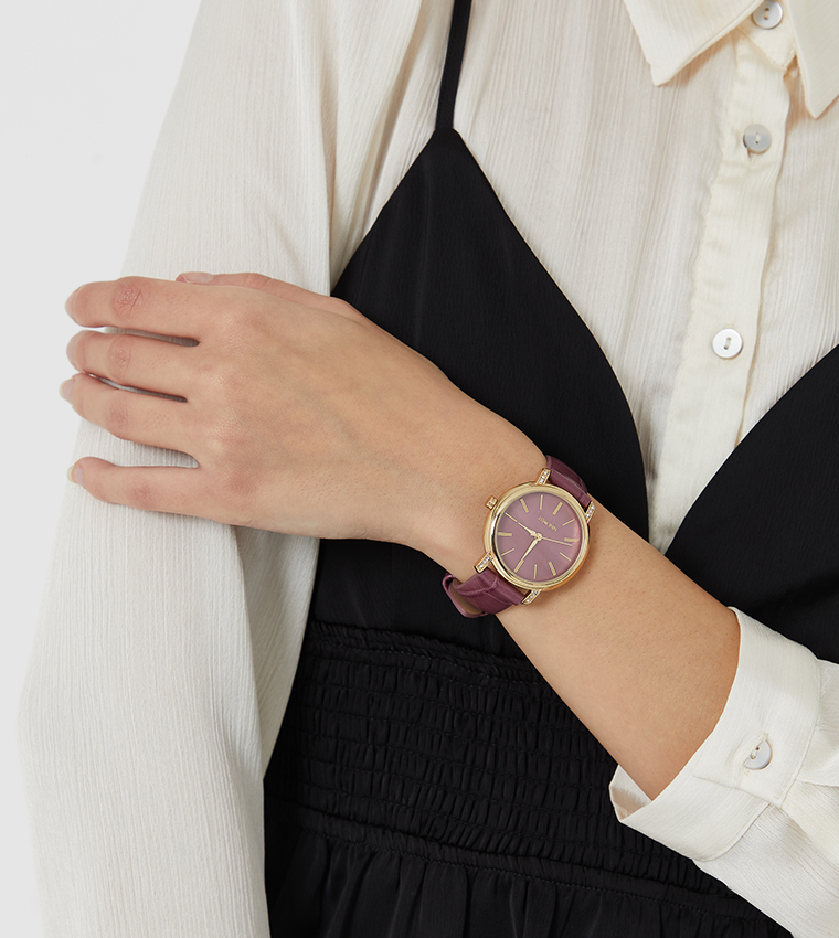 Women Metal Watch-Maroon