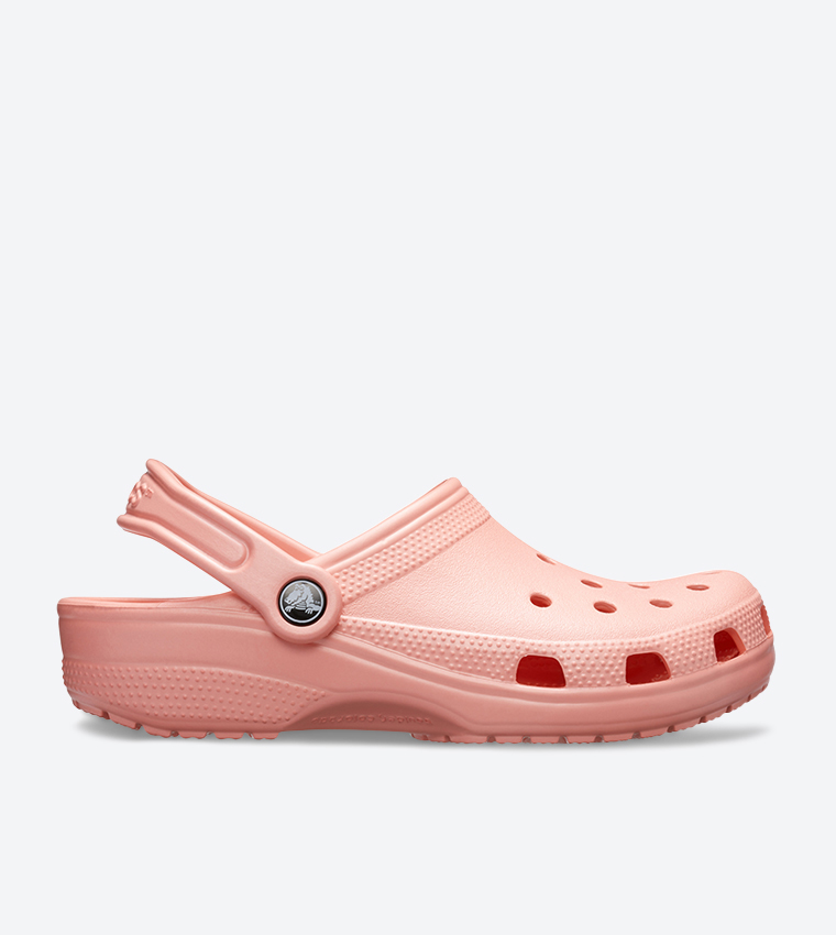 صندل بقصّة كلاسيكية مع حزام خلفي للإغلاق لون زهري