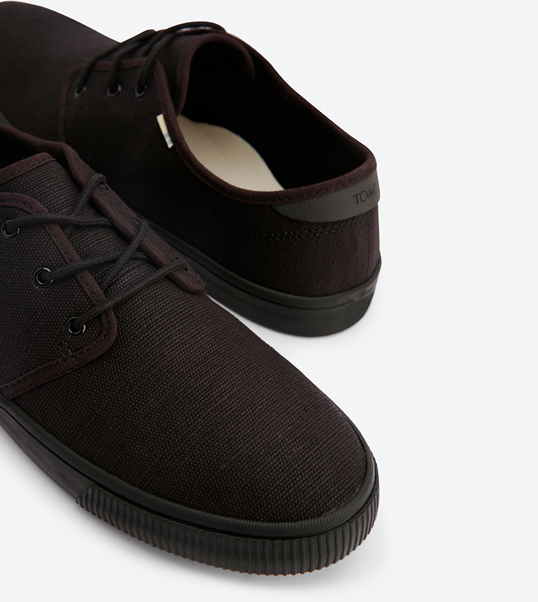 Carlo Lace-Up Sneakers