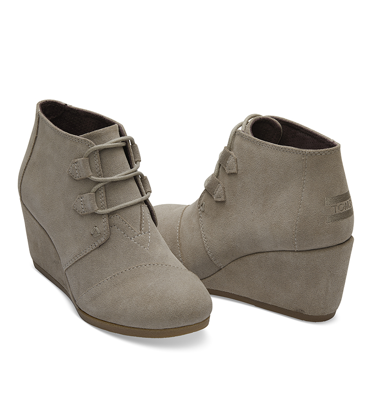 Desert taupe suede women's hotsell kala booties