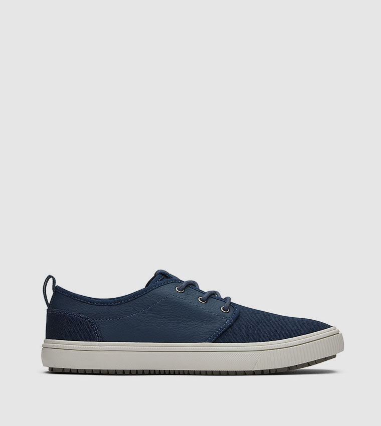 CARLO TERRAIN Low Top Sneakers