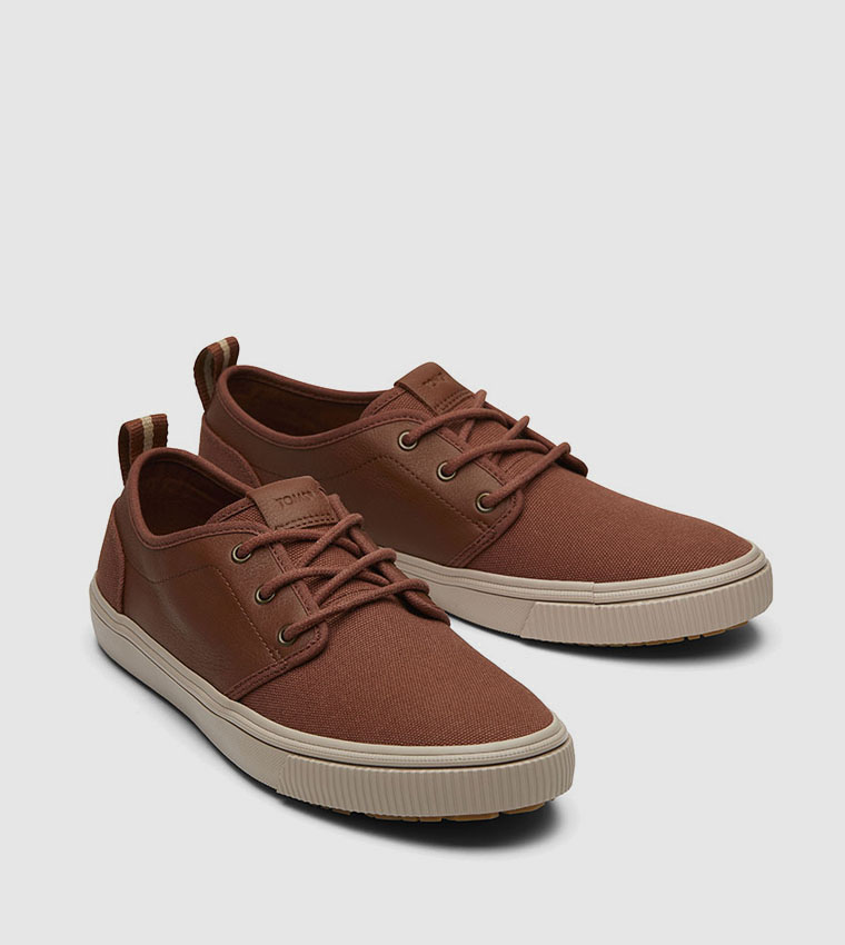 CARLO TERRAIN Low Top Sneakers
