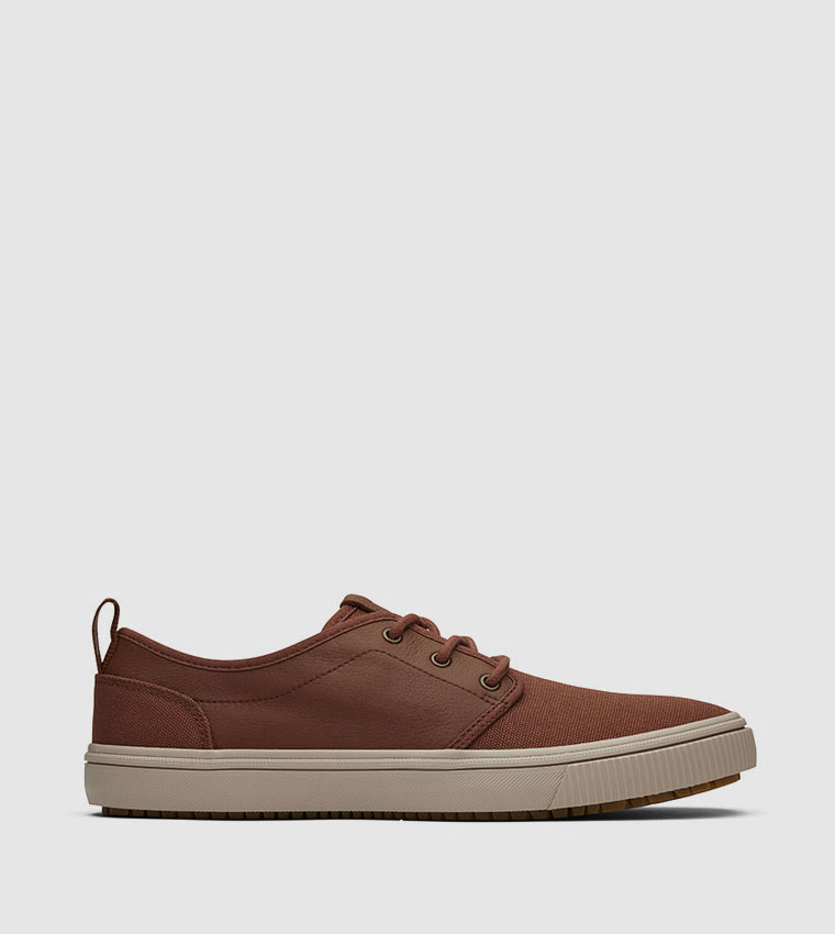 CARLO TERRAIN Low Top Sneakers