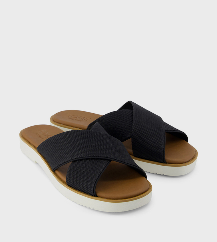 MAE Criss-Cross Casual Sandals