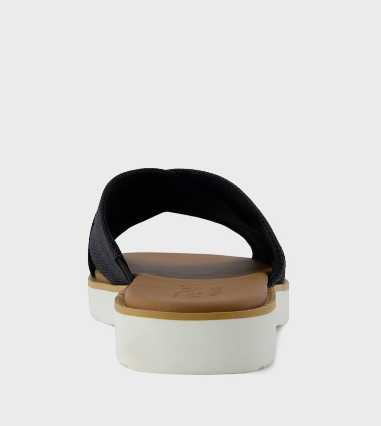 MAE Criss-Cross Casual Sandals