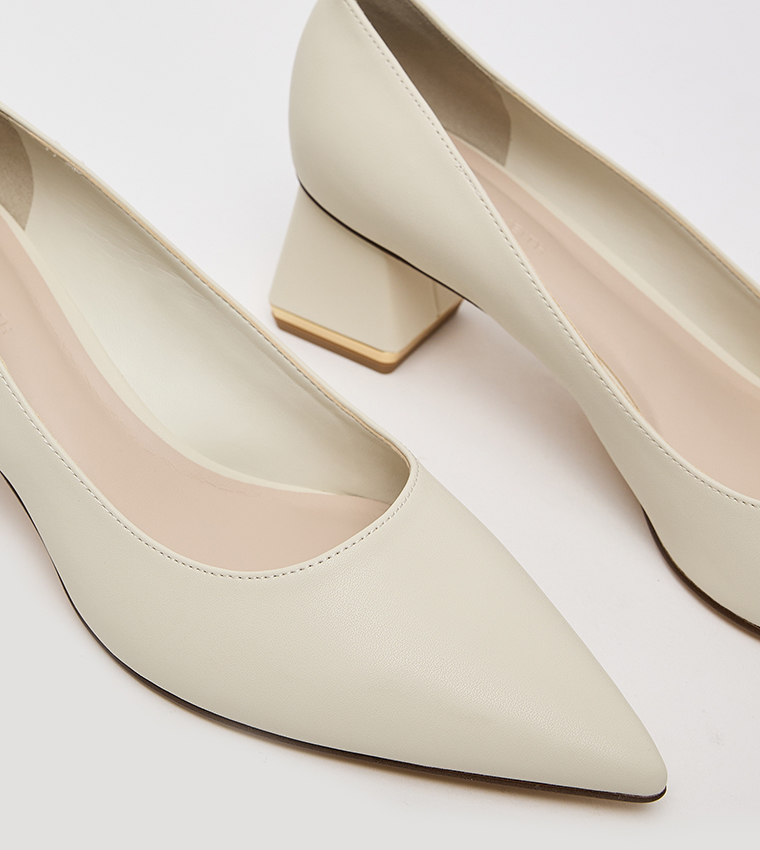Trapeze Metal Trim Heel Pumps