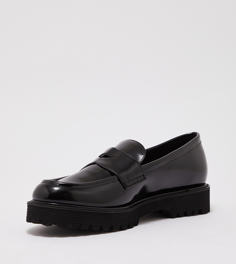 Buy Charles & Keith Chunky Penny Loafers In Black | 6thStreet Qatar