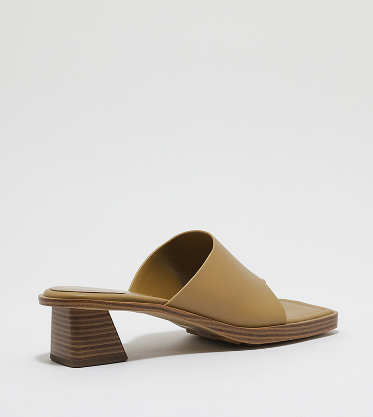 Clarks best sale amara mule