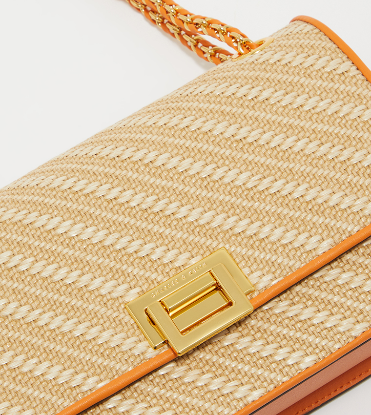 حقيبة كتف بمقبض سلسال