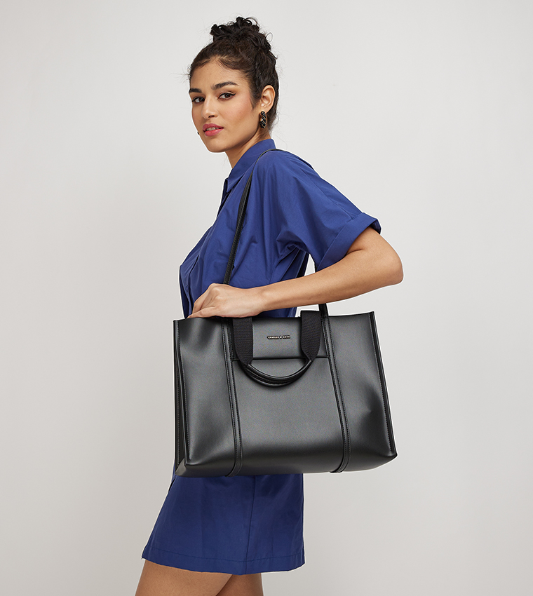 Buy Charles & Keith SHALIA Logo Detail Tote Bag In Black | 6thStreet UAE