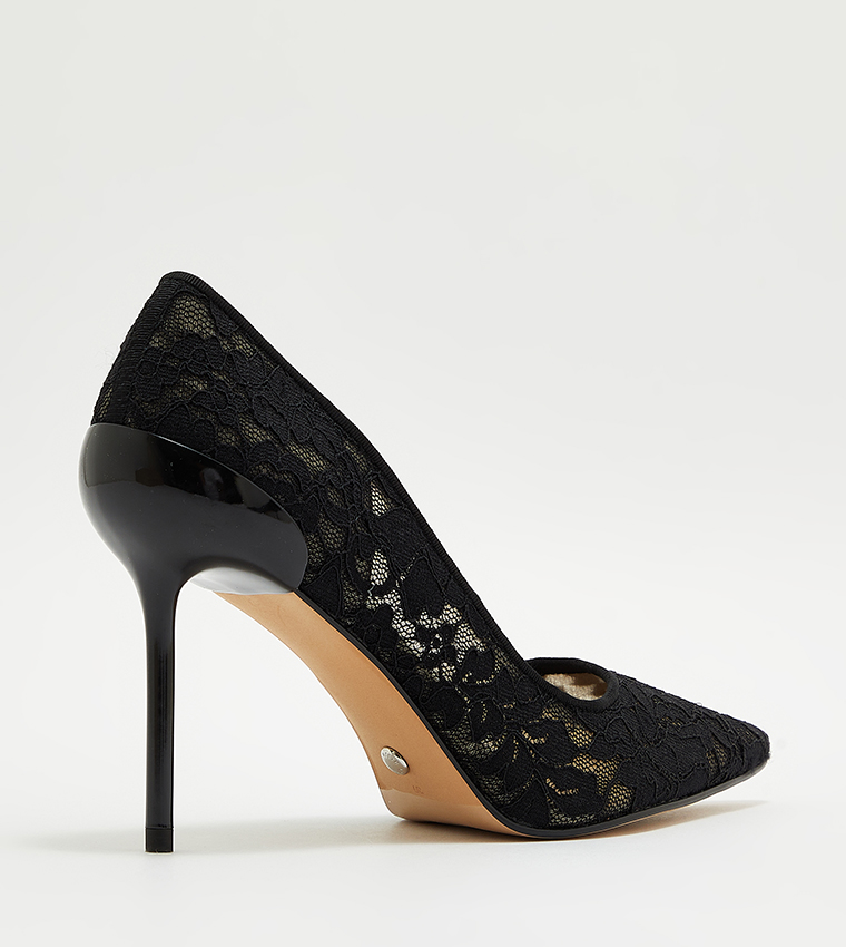 حذاء كعب دانتيل بمقدمة مدببة 