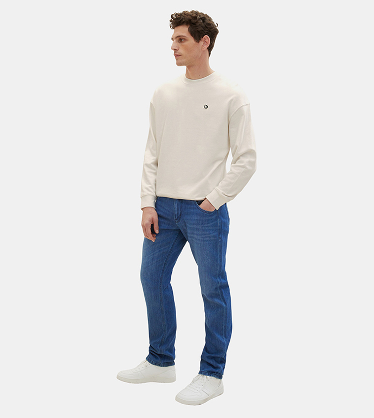 Solid Straight Fit Jeans