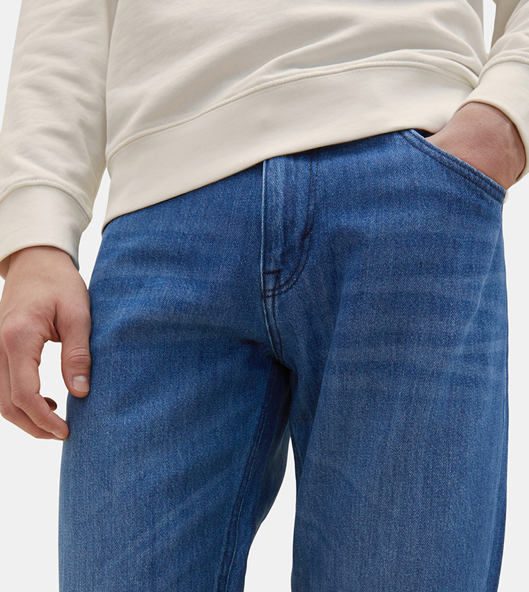Solid Straight Fit Jeans