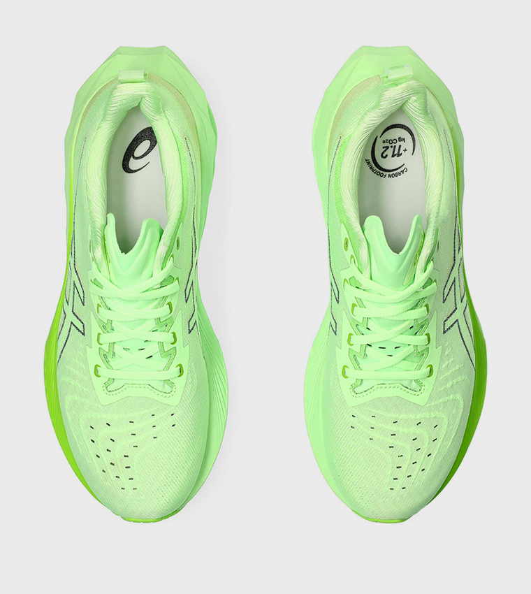 NOVABLAST 4 Lace Up Running Shoes